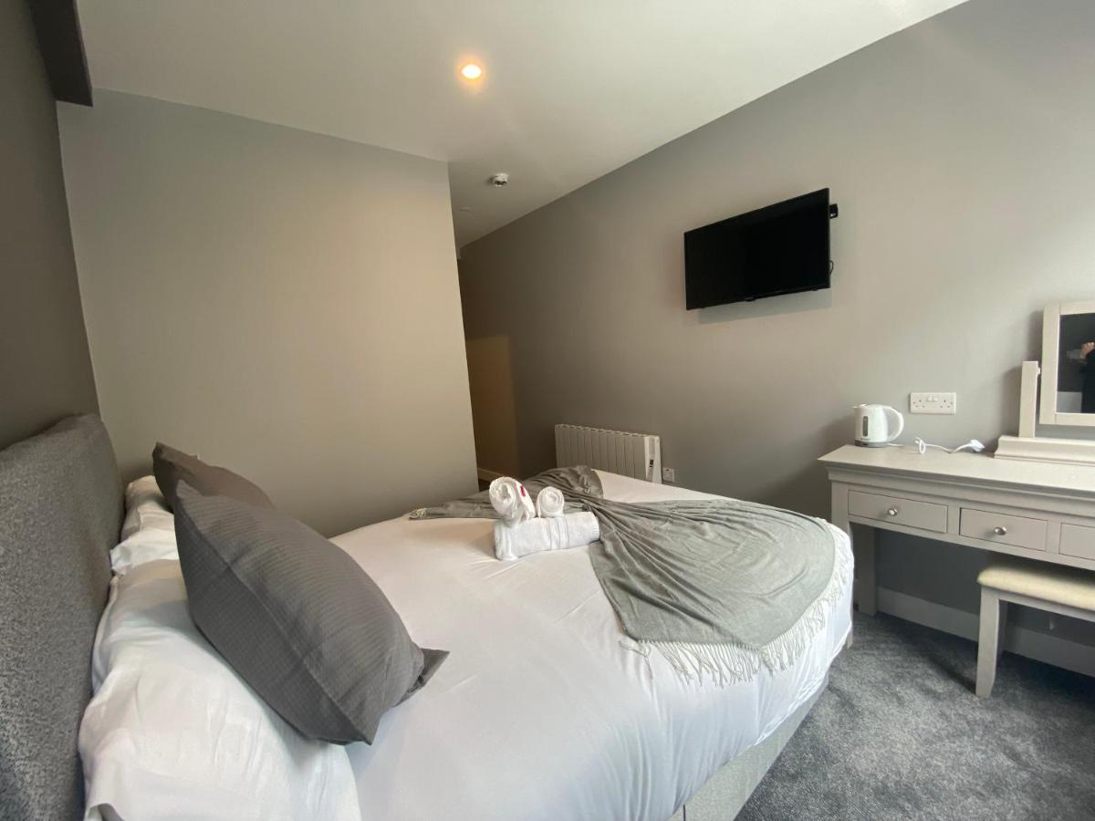 Madison House Aparthotel Galway Buitenkant foto