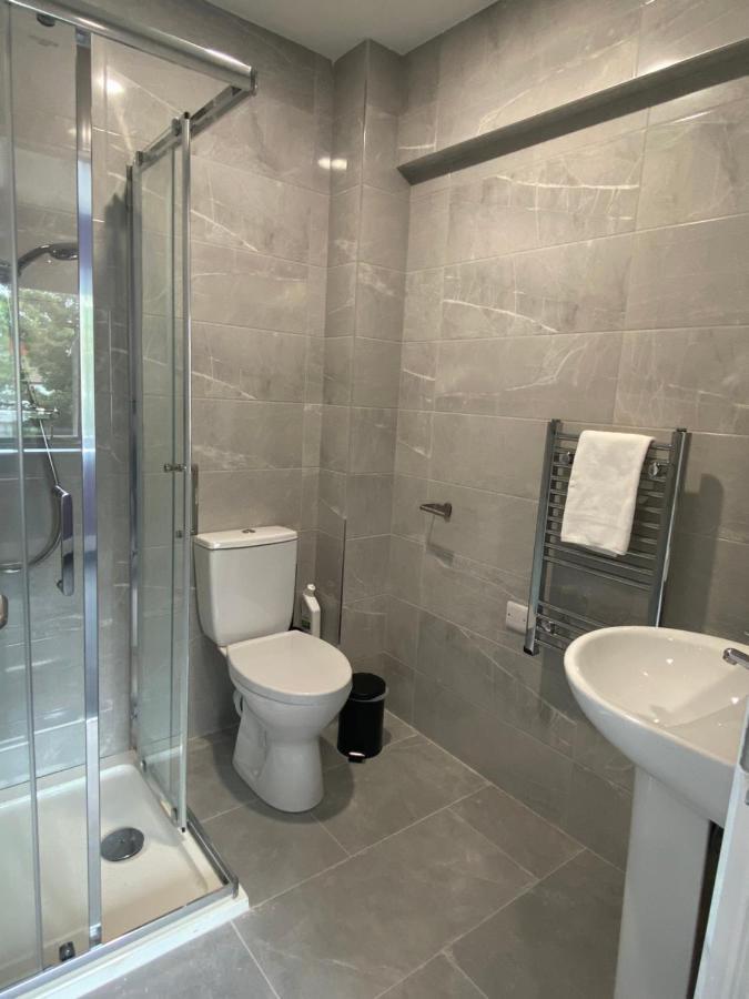 Madison House Aparthotel Galway Buitenkant foto
