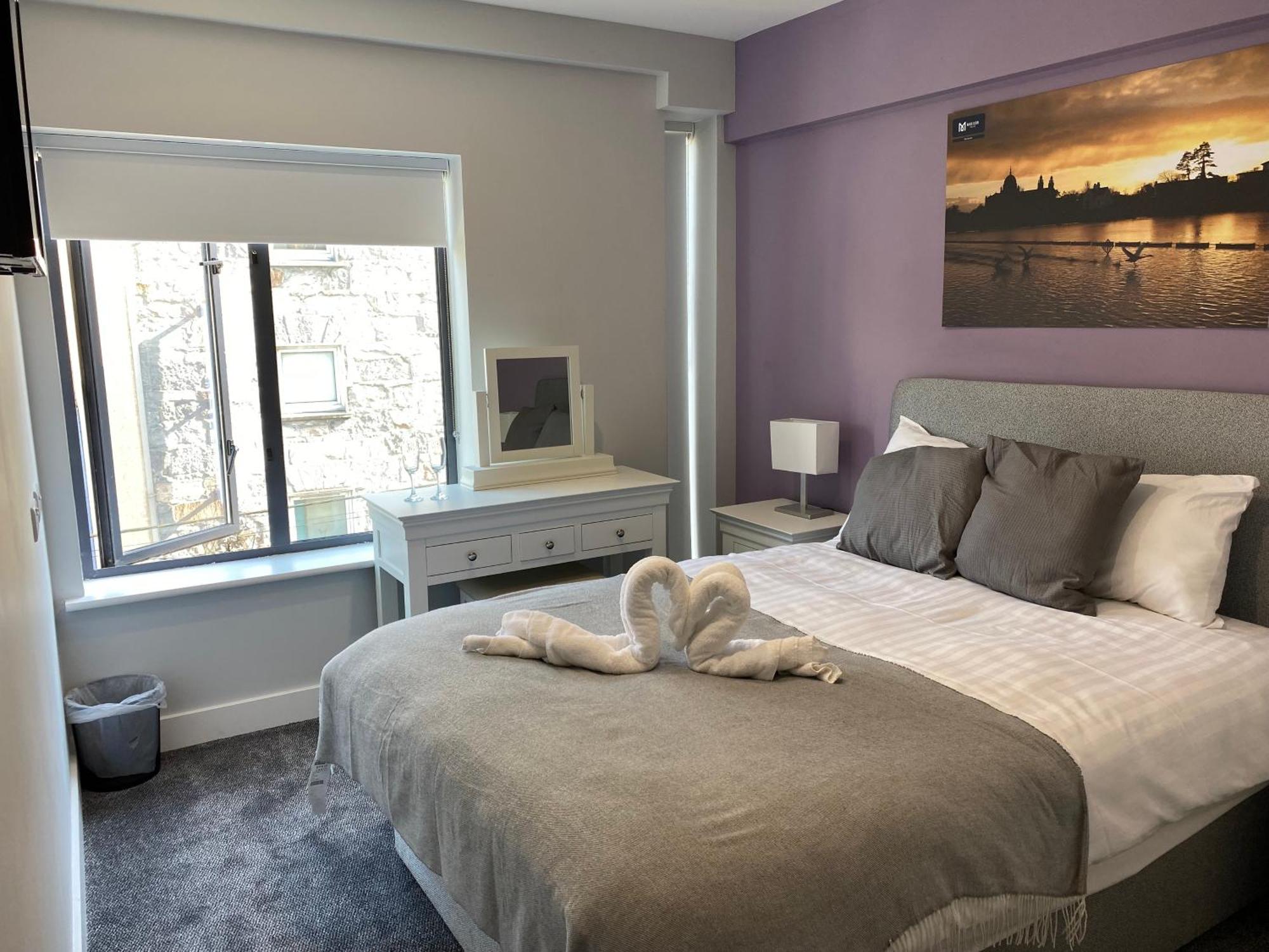 Madison House Aparthotel Galway Buitenkant foto